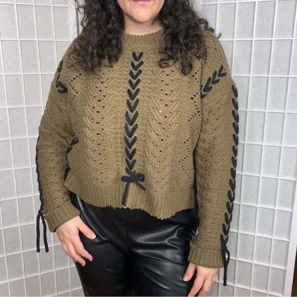 Earthbound NWT Green Chunky Knit Sweater Black Lace Tie Up Bow Long Sleeve - Picture 1 of 10